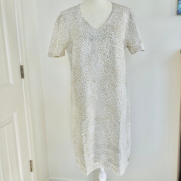 Nicole Miller Dresses & Skirts - NWT Nicole Miller Original Ladies' White & Tan Pleat Hem Linen Blend Shirt Dress